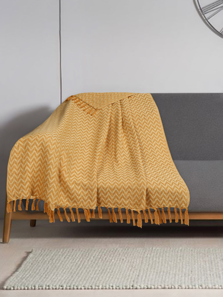 Acoustic Mustard & Natural Chevron Pattern Polycotton Sofa Throw (160 x 130 cm)