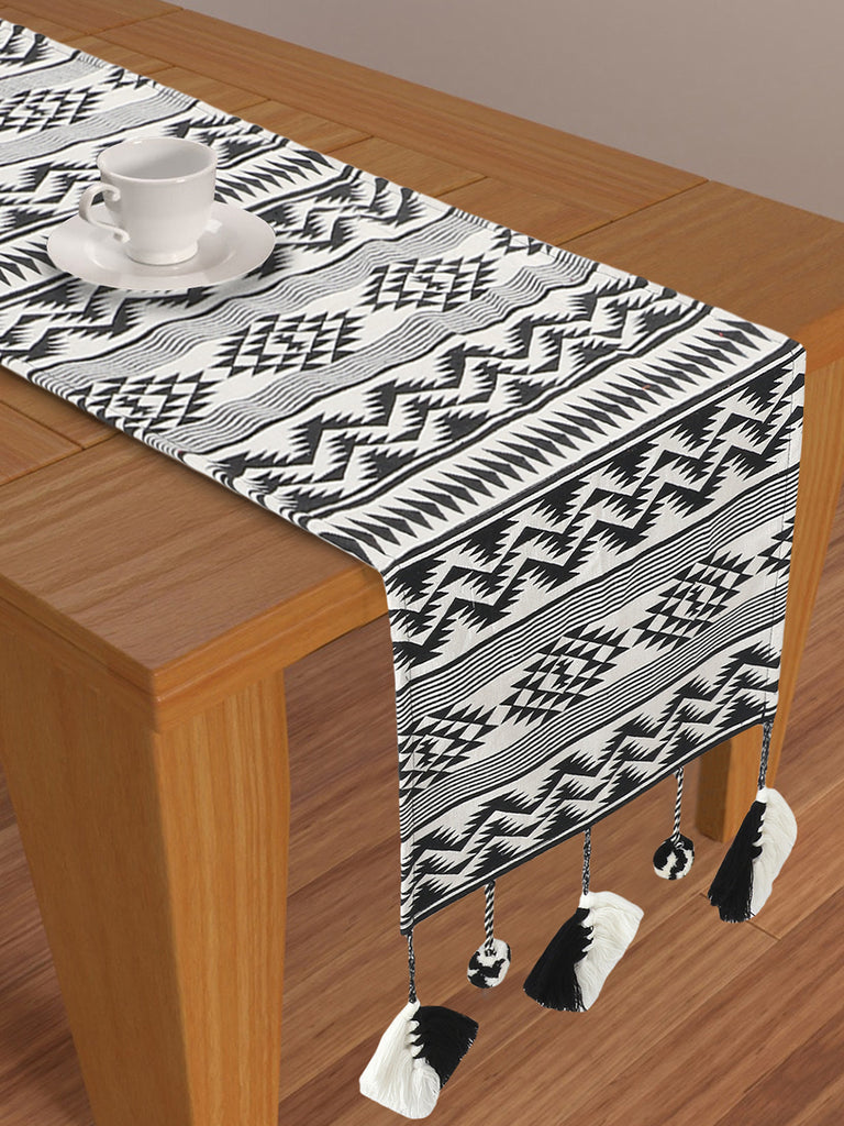 Tribal Black & White Polycotton Jacquard 4 Seater Chevron Table Runner with Tassels  (140x40 cm)