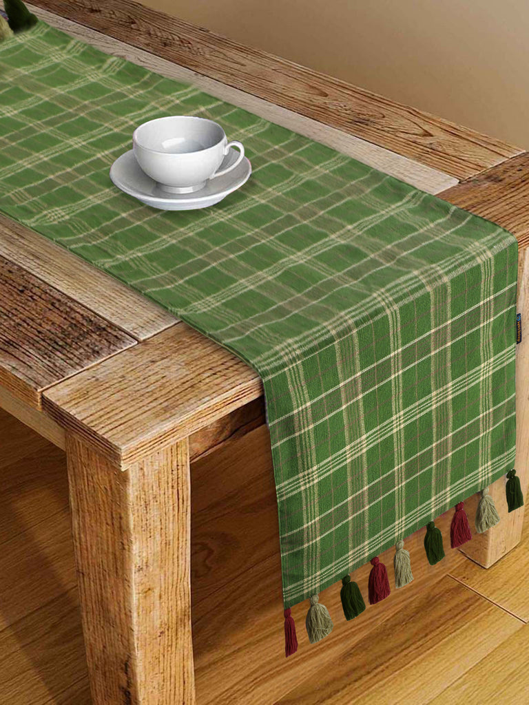 Maverick Green & Beige Checkered Polycotton Table Runner (4 Seater)